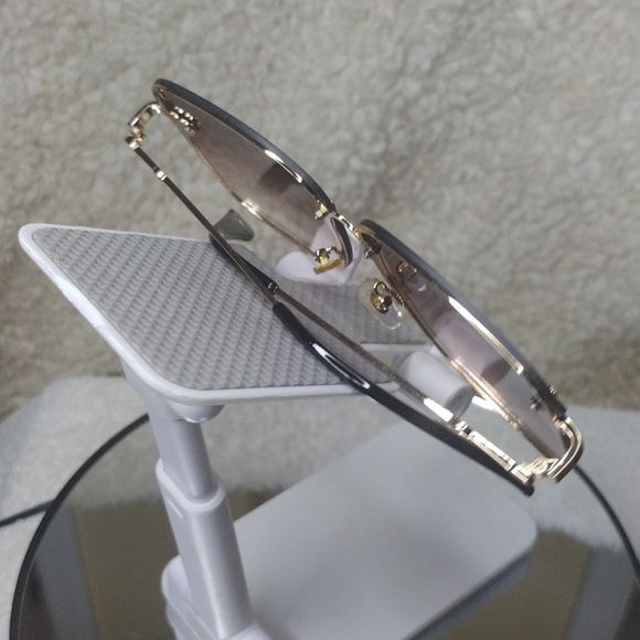 NWOT Wanna 🐝 Seen Sunglasses - Picture 7 of 7